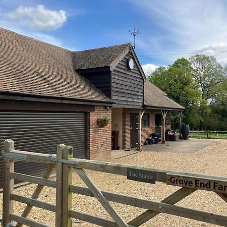 The Stable, Grove End Farm Apartment Petworth Exterior photo
